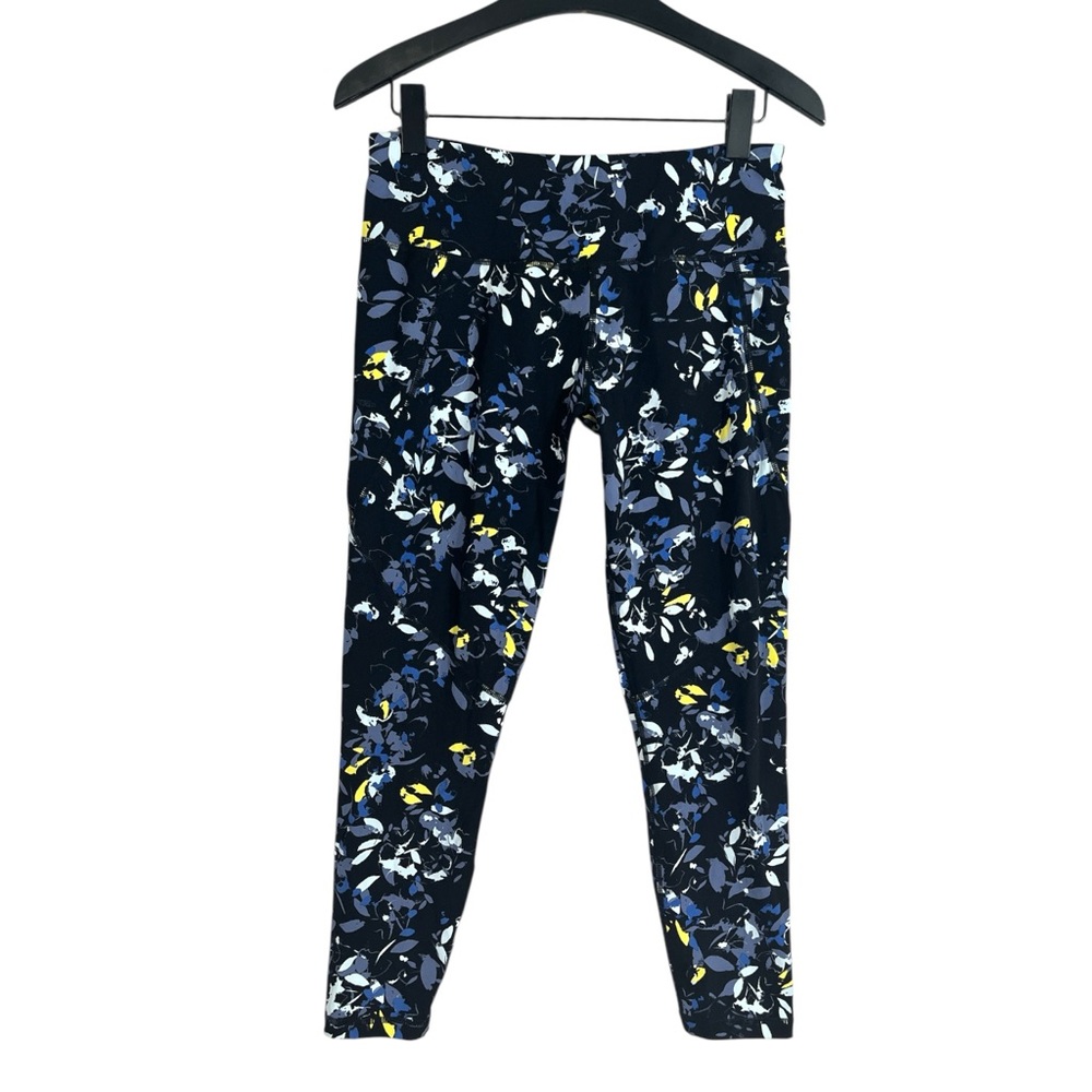 Sweaty Betty Power 7/8 Leggings in a Black Blue Floral Print with Side Pockets - Picture 2 of 6
